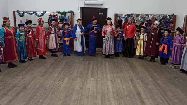 "Ерыт, орыт ёхортоо!" смотреть онлайн