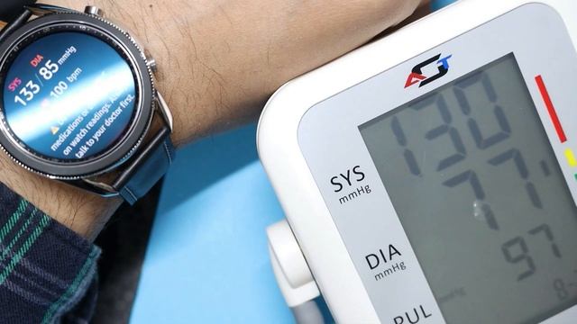 Samsung Galaxy Watch 3 Vs Apple Watch Series 6 !! Which One Should You Get?? смотреть онлайн