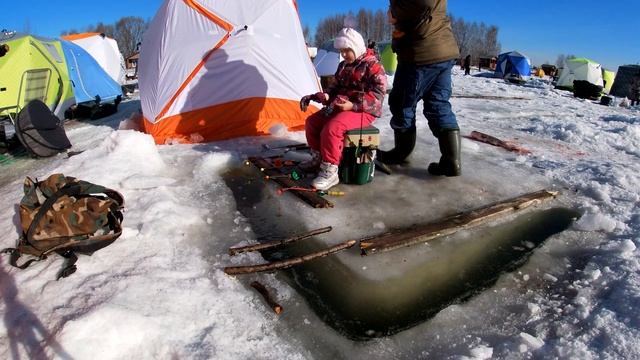 Рыбалка на толстолобика зимой 2023 смотреть онлайн