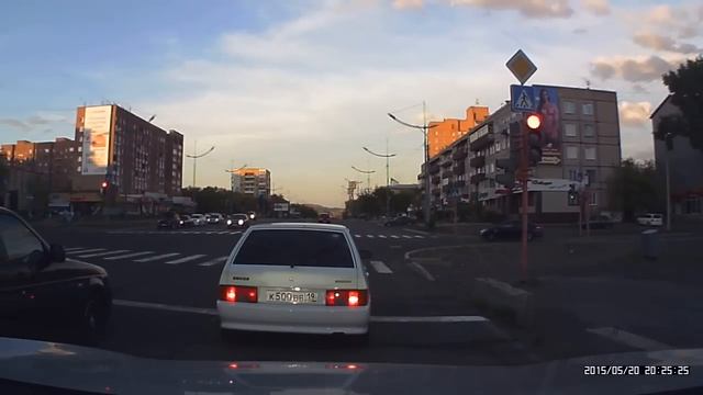 Гонки на красный "Приоры" и девятки смотреть онлайн