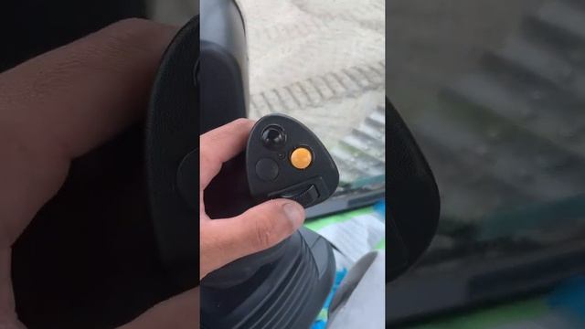 Máy ủi Cat kết hợp máy toàn đạc điện tử trimble sps730 . Việc san mặt bằng trở lên dễ dàng hơn смотреть онлайн