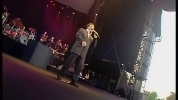 TOM JONES♥ღ¸.•°*♥♥♥❤️❤️HELP YOURSELF❤️❤️♥♥♥ღ¸.•°*♥{EN LIVE}