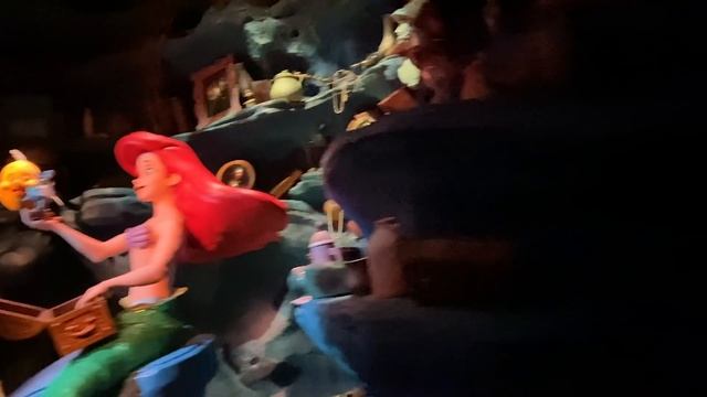 Диснейленд Walt Disney Magic Kingdom - тематический парк развлечений смотреть онлайн