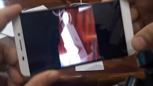 LeTV X600 распаковка . проверка . смотреть онлайн