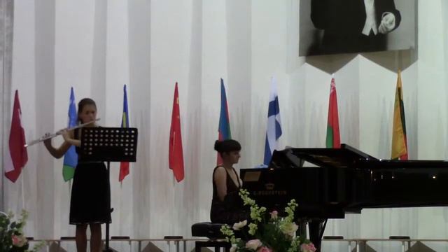 Видор. Сюита для флейты и фортепиано смотреть онлайн