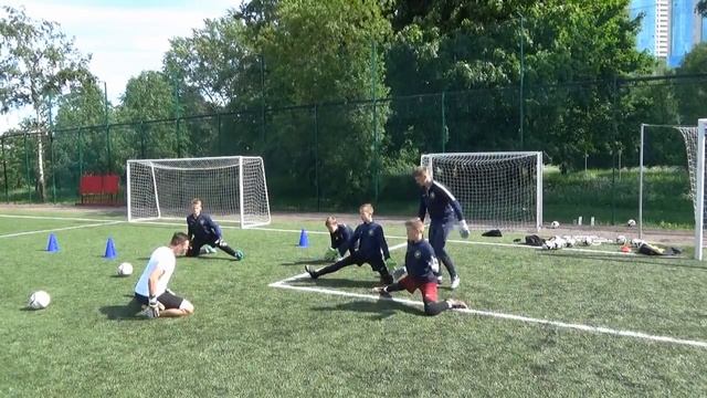 Тренировка - мастер класс от тренера вратарей академии HJK Финляндия смотреть онлайн