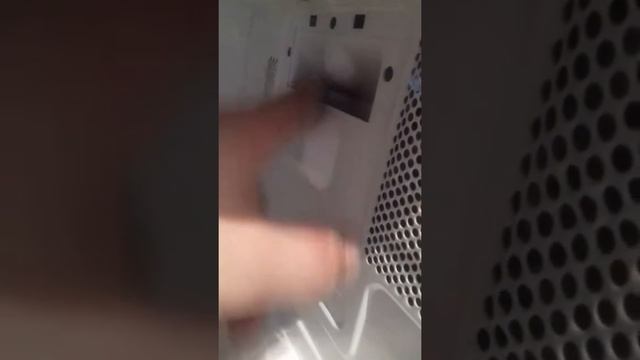 Что делать если микравалновка искрит одна из причи? смотреть онлайн