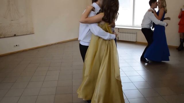 Танцевальный ансамбль ,,Фаворит,, 04.10.2013 смотреть онлайн