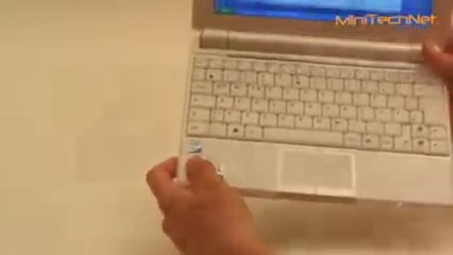 Asus Eee PC 1000H Netbook (DE)122