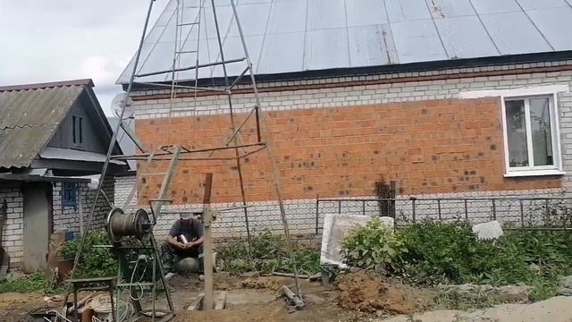Ударно канатное бурение 29 метров вручную | Well drilling | смотреть онлайн