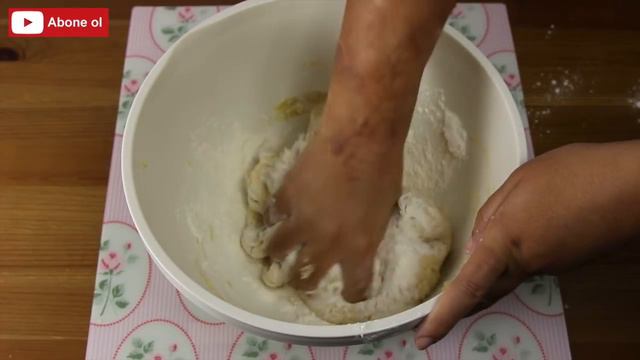 Mayasız Ve Kolay Dereotlu Poğaça - BAYATLAMAYAN Dereotlu Peynirli Poğaça - Pastane Poğaçası Tarifi