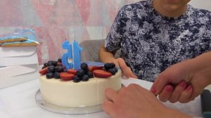 День рождения Саши Готовим ПОДАРКИ Спортивные соревнования Насти ВЛОГ