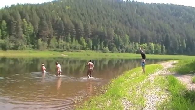 КОГДА ПЛЫВЁШЬ ПО ЧУСОВОЙ смотреть онлайн