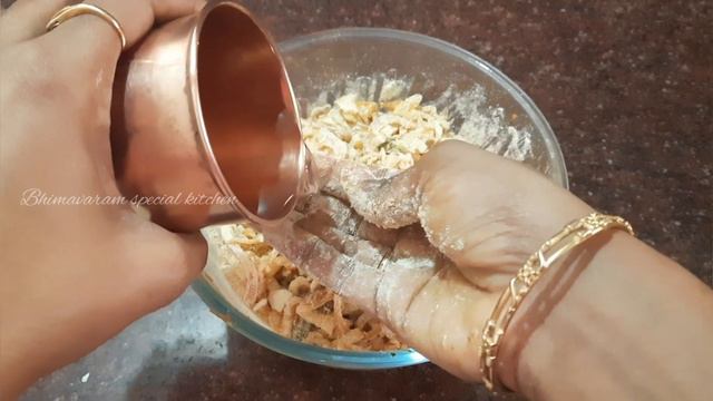 cabbage pakoda in telugu || cabbage pakoda recipe in telugu || cabbage pakoda abhiruchi || cabbage смотреть онлайн