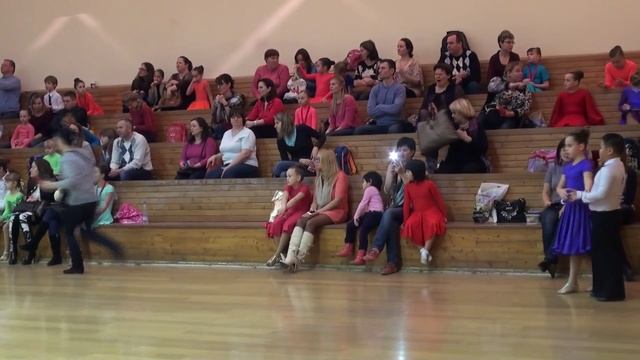 Танцор Минь Там в паре с Ксенией на турнире - № 72 смотреть онлайн