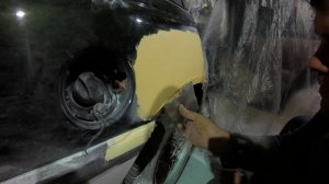 Ремонт крыла с треснувшей шпаклевкой.