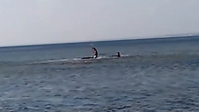 Вдвоем на двух досках под одним кайтом смотреть онлайн