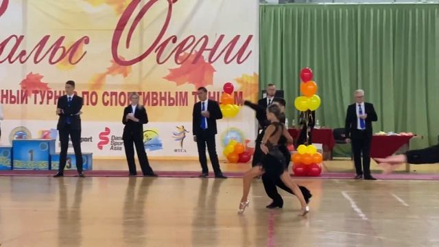 «Вальс Осени” 26.11.2022. г. Алматы Юниоры 1+2 до С класса La смотреть онлайн