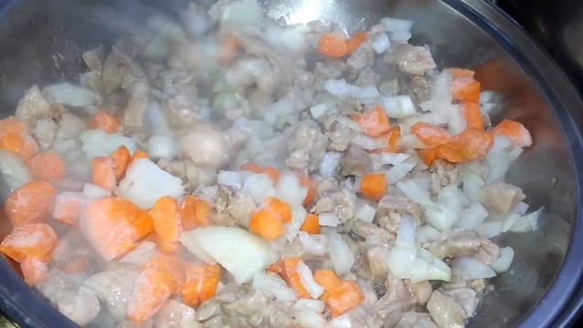 Что делать с остатком пюре?!ГОТОВИМ Домашний Пастуший пирог. смотреть онлайн