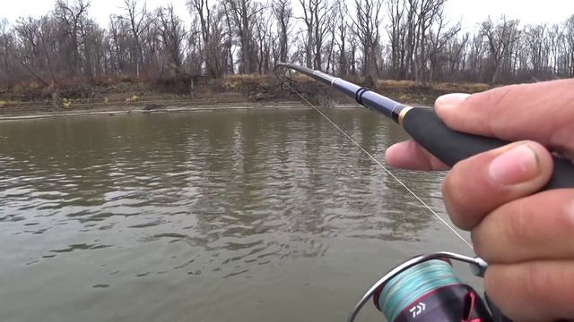 Щедрости реки поздней осенью! Трофейная щука на Оби.Рыбалка . Первый лед 2022-2023 уже скоро! смотреть онлайн