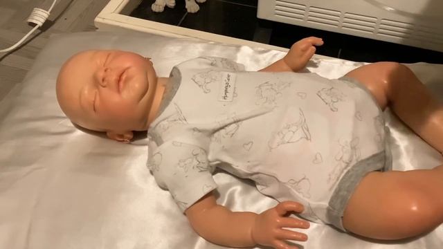 Changing Mabel Into Dungarees For Suzanne @SuzannesBabies #reborndolls