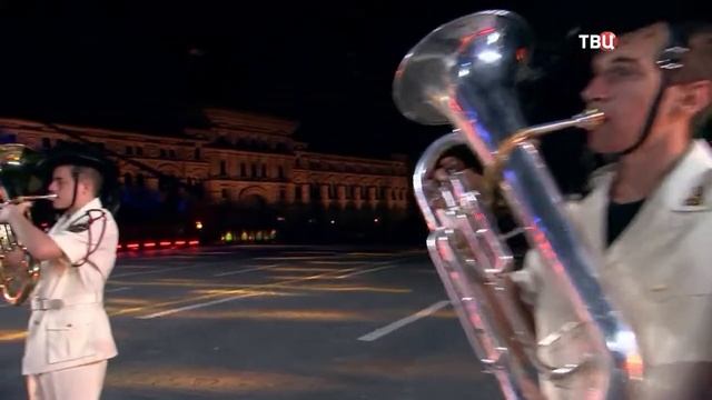 Спасская башня 2018 - Оркестр берсальеров из города Сан-Дона-ди-Пьяве смотреть онлайн