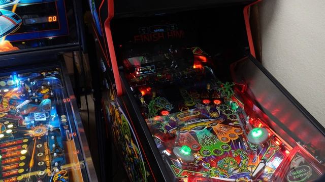 Bally's Revenge from Mars! смотреть онлайн