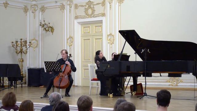 Ludwig van Beethoven - Cello Sonata No.2, Op.5 No.2 (1796) смотреть онлайн