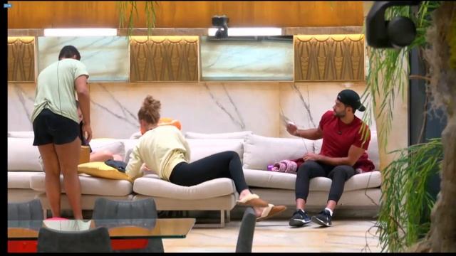 Jed/Beth/Austin talk about how games are different if you're single vs. in a relationship смотреть онлайн