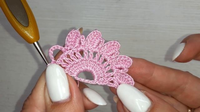 Ленточное КРУЖЕВО для платья от CAROLINA HERRERA крючком. How to Crochet for Beginners смотреть онлайн