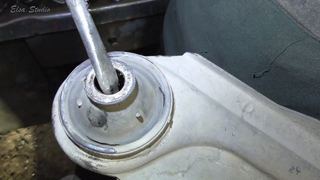 Замена сайлентблоков передних рычагов Opel Vectra A смотреть онлайн