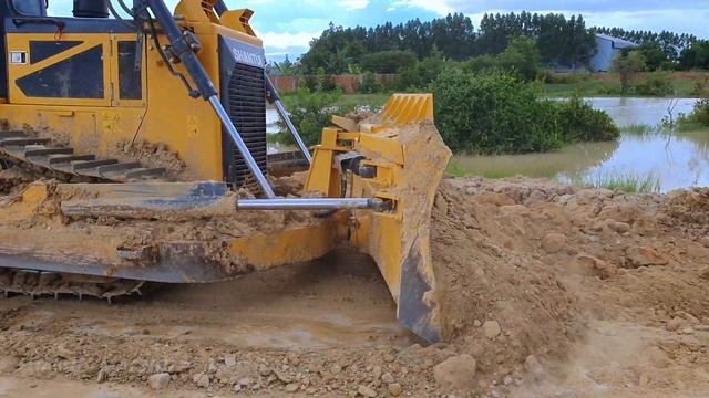 Best action Bulldozer, Roller & Dump truck unloading soil Clear land for building apartment project смотреть онлайн