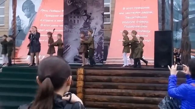 Дочь Арина выступление, вальс"Ах эти тучи в голубом" смотреть онлайн