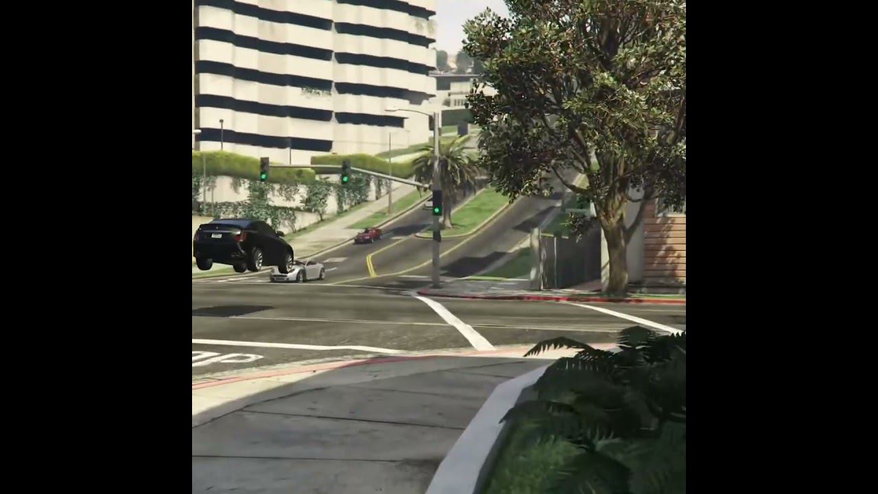 V-STR летит смотреть онлайн