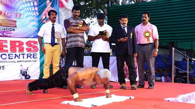 Knuckle push ups world record performence by JACKSON ATTINGAL смотреть онлайн