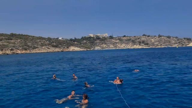 КИПР влог: прогулка на кораблике из Айа-Напы смотреть онлайн