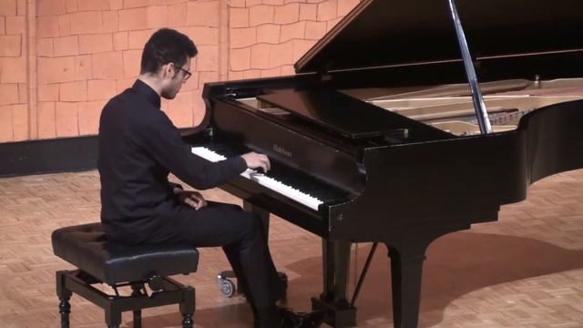 Piano Sonata, first movement./ Elliott Carter. смотреть онлайн