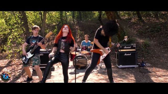 The Trooper - Iron Maiden; by The Iron Cross смотреть онлайн