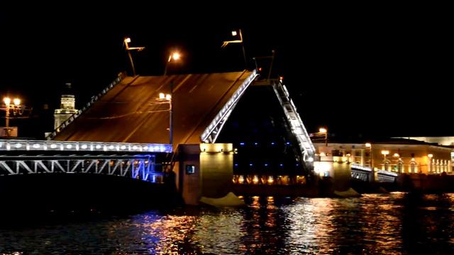 Разводка Дворцового моста смотреть онлайн