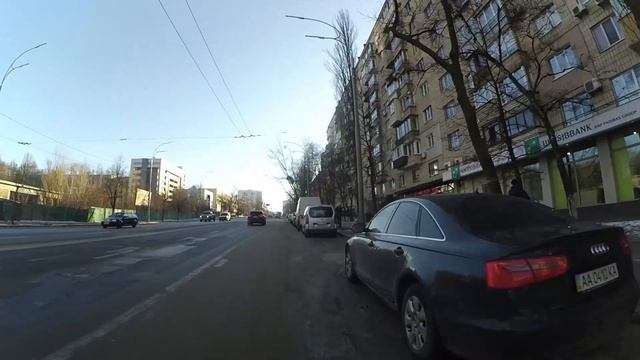 В Киеве исчезли велодорожки. смотреть онлайн