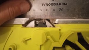 замена ножа на электрорубанке .настройка