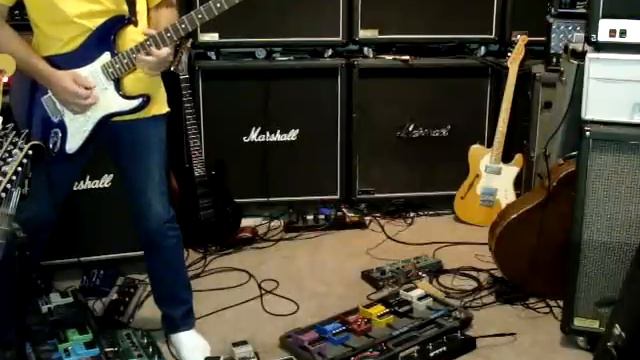 1993 Fender USA Purple Stratocaster w-GK holes demo.mpg смотреть онлайн