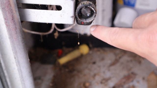 Garage Door Wont Close? 4 Easy Fixes and Reasons Why the Garage Door Is Not Closing смотреть онлайн