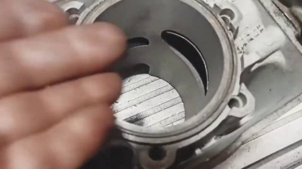 Расточка цилиндров снегохода ROTAX