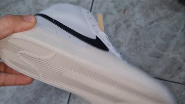 Nike Blazer mid 77 real vs fake. How to spot fake Nike blazer trainers смотреть онлайн