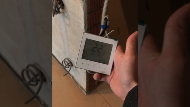 Пульт от фанкойла.