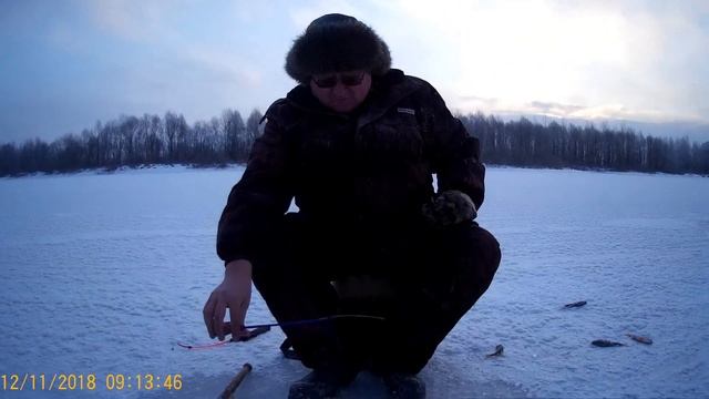 Рыбалка на Томи зимой смотреть онлайн