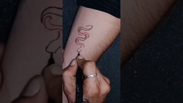 Python Snake ? | Snake Art | Attractive Tattoo | #shorts #tattoo #art смотреть онлайн