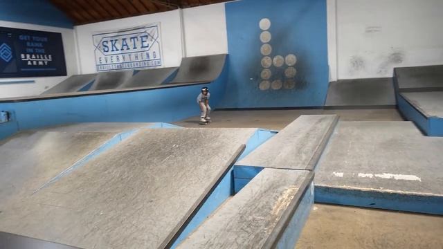 AARON KYRO VS KHAYRI! ANYTHING COUNTS GAME OF SKATE смотреть онлайн