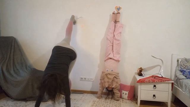 Вспоминаем с мамой элементы йоги - моя акробатика - влог мама и дочка - спорт - мой вечер смотреть онлайн